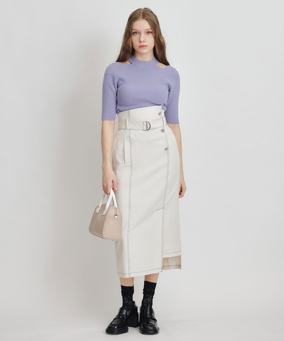 カットアウトハーフスリーブニットプルオーバー