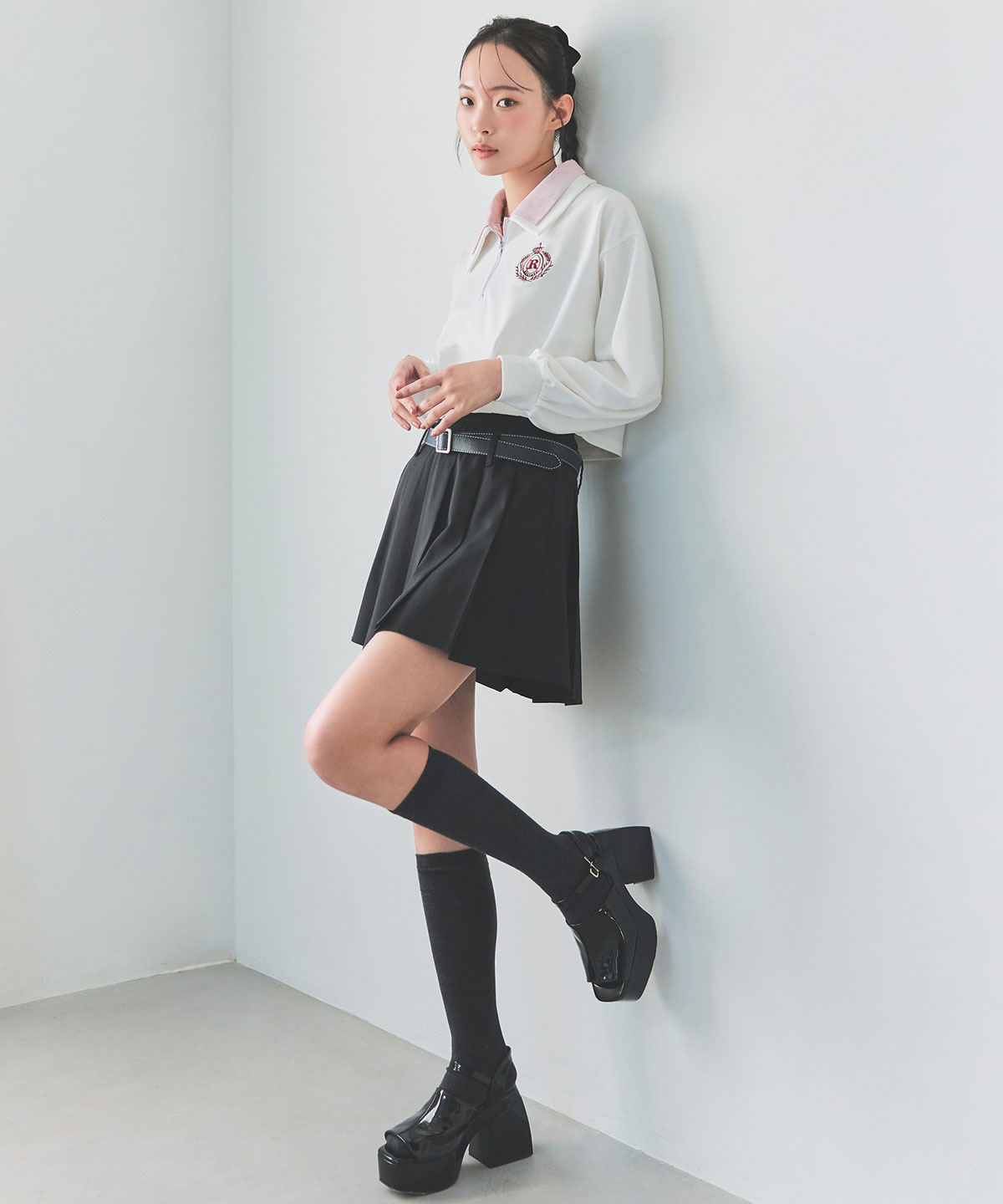 エンブレムダブルカラーカットプルオーバー