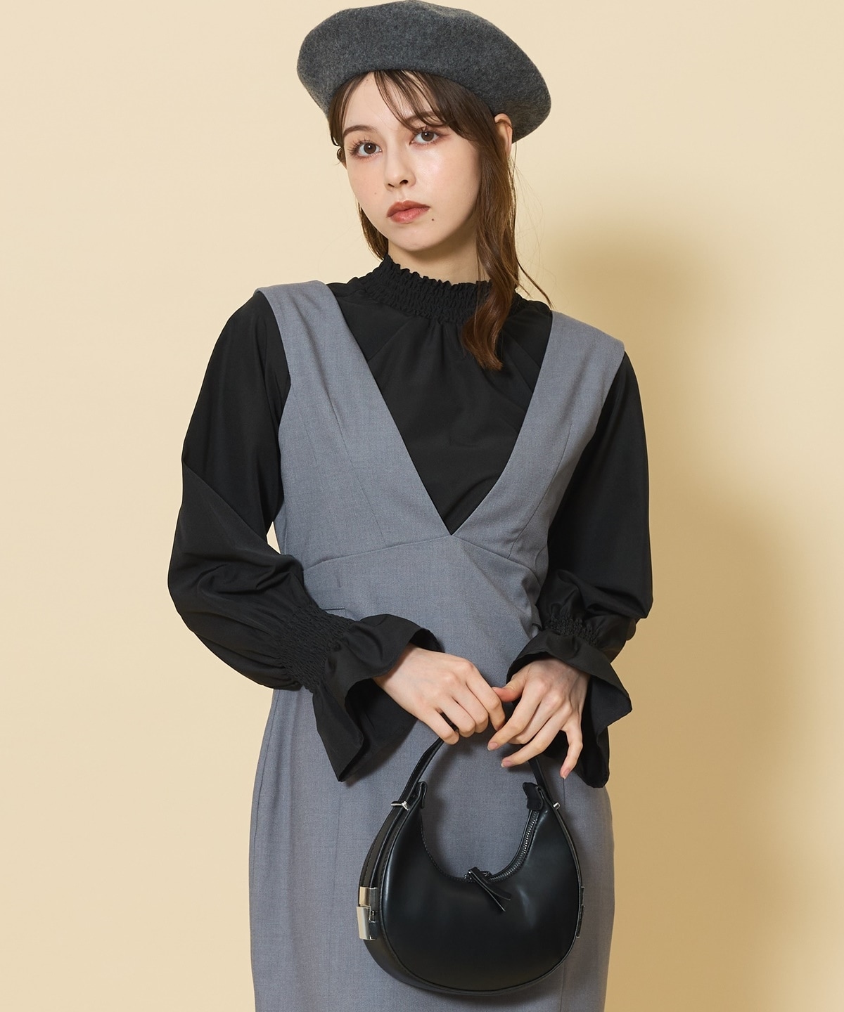 2WAYシャーリングネックフレアスリーブブラウス