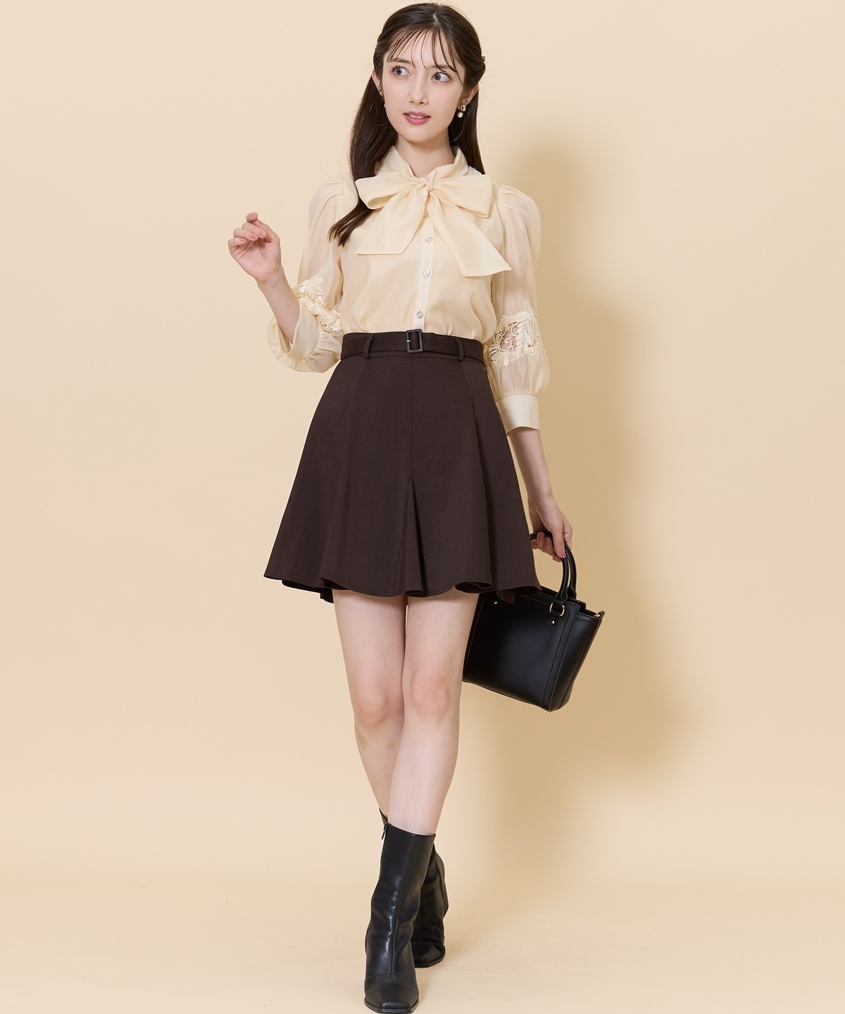 レース切替スリーブシアーボウタイブラウス