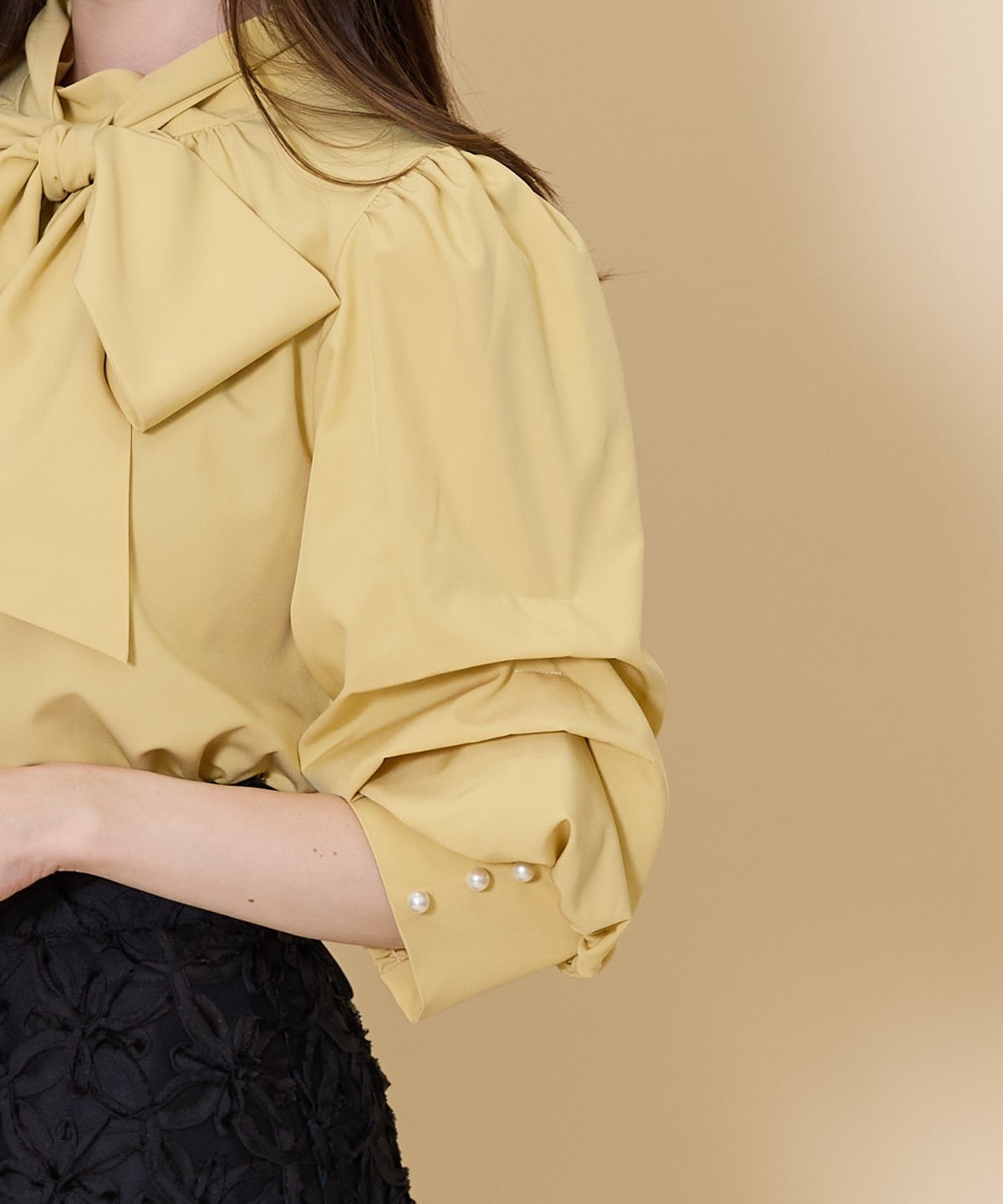 AUTUMNタックスリーブボウタイブラウス