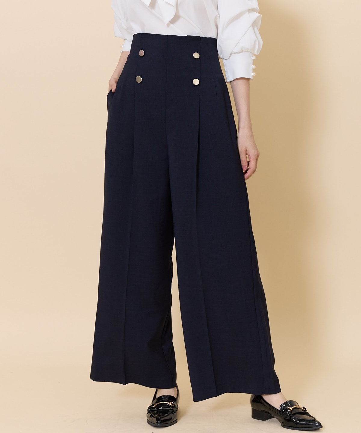 金ボタン美シルエットタックワイドパンツ