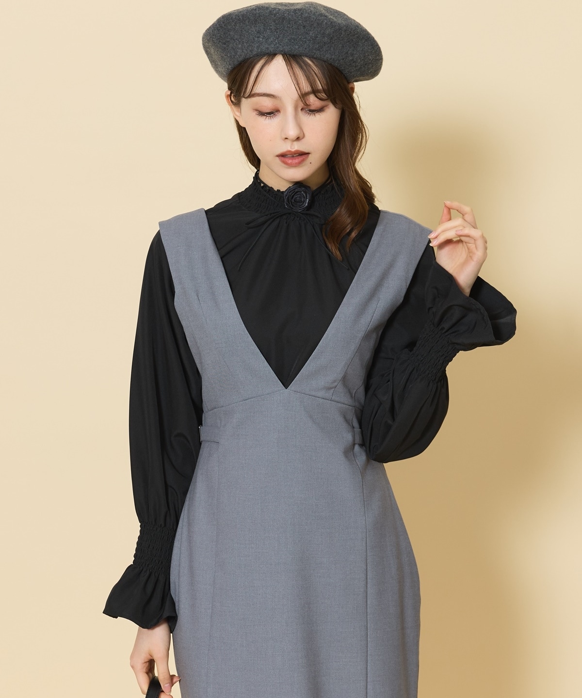 サイドビットＶネックジャンパースカート