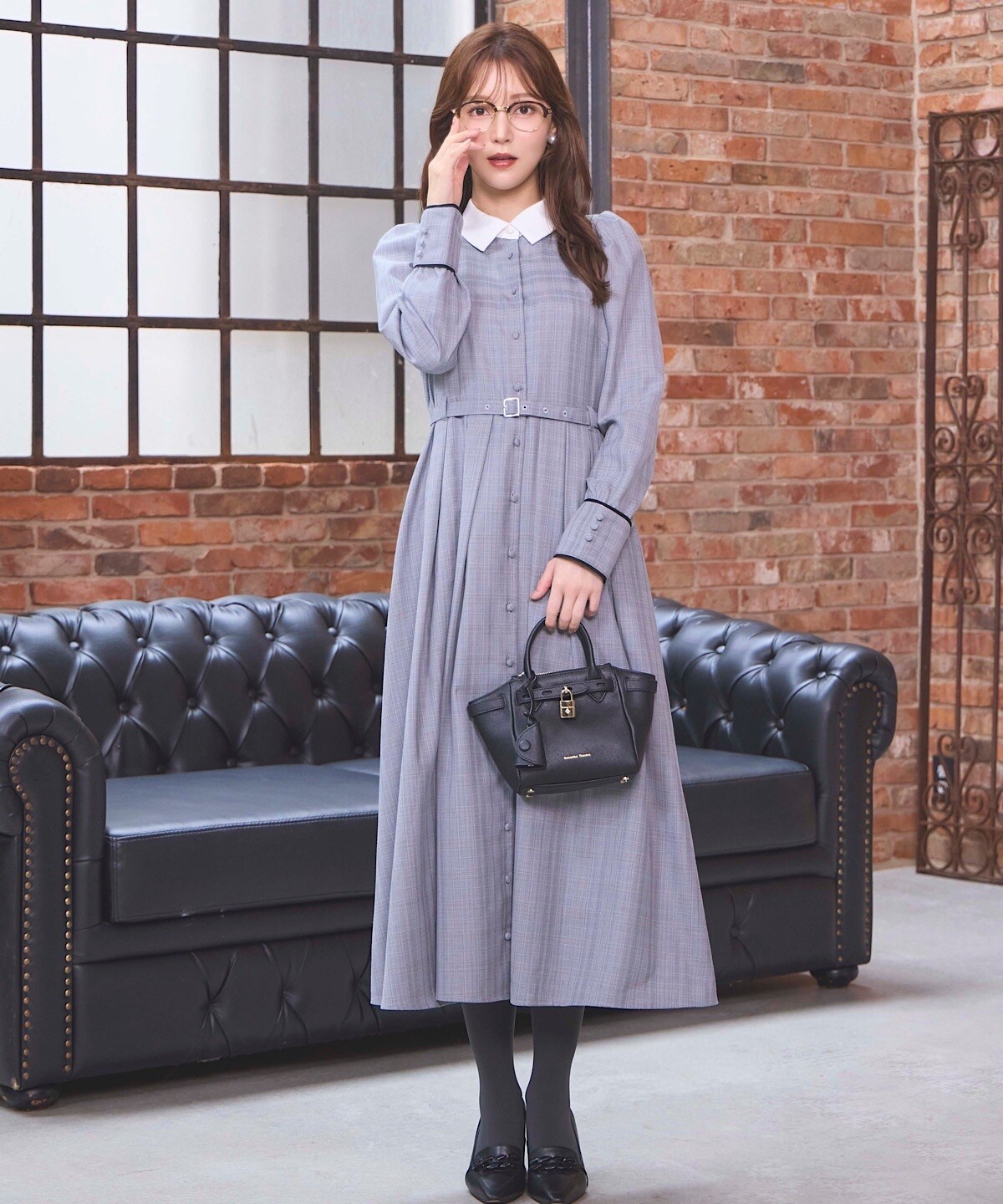 バイカラー衿パイピングタックフレアシャツワンピース