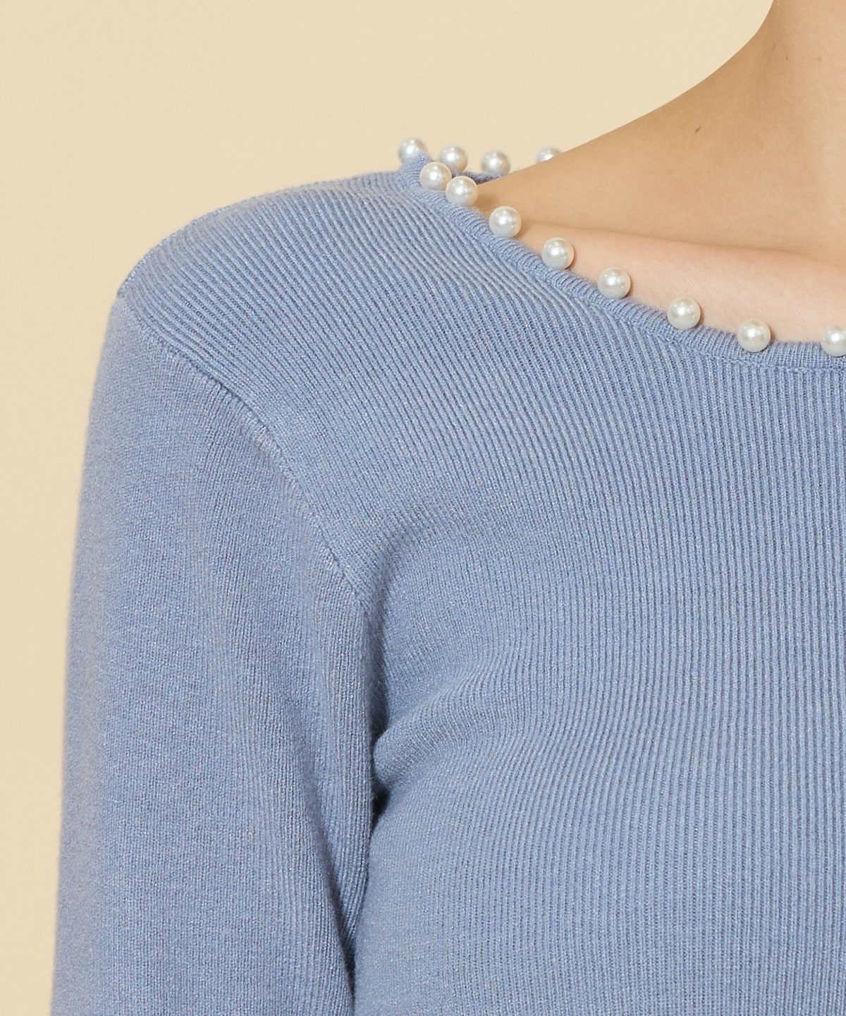エレガンスパールネックニットプルオーバー