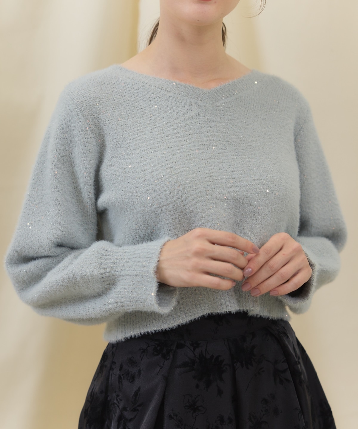 Vネックミニフラワースパンコールニットプルオーバー