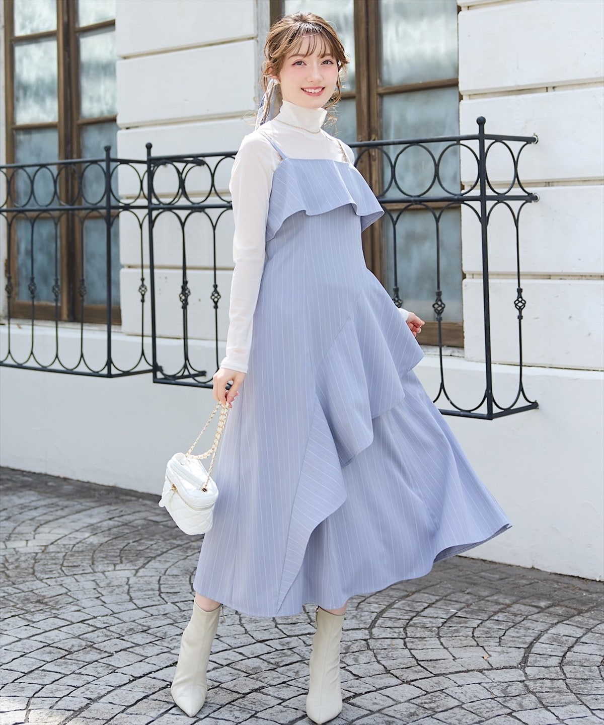 アシメフリルチェーン付きキャミワンピース