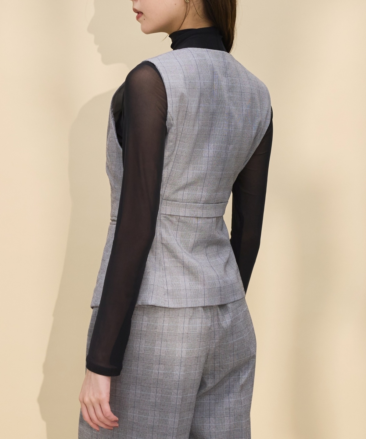 アシメコンパクトジレ