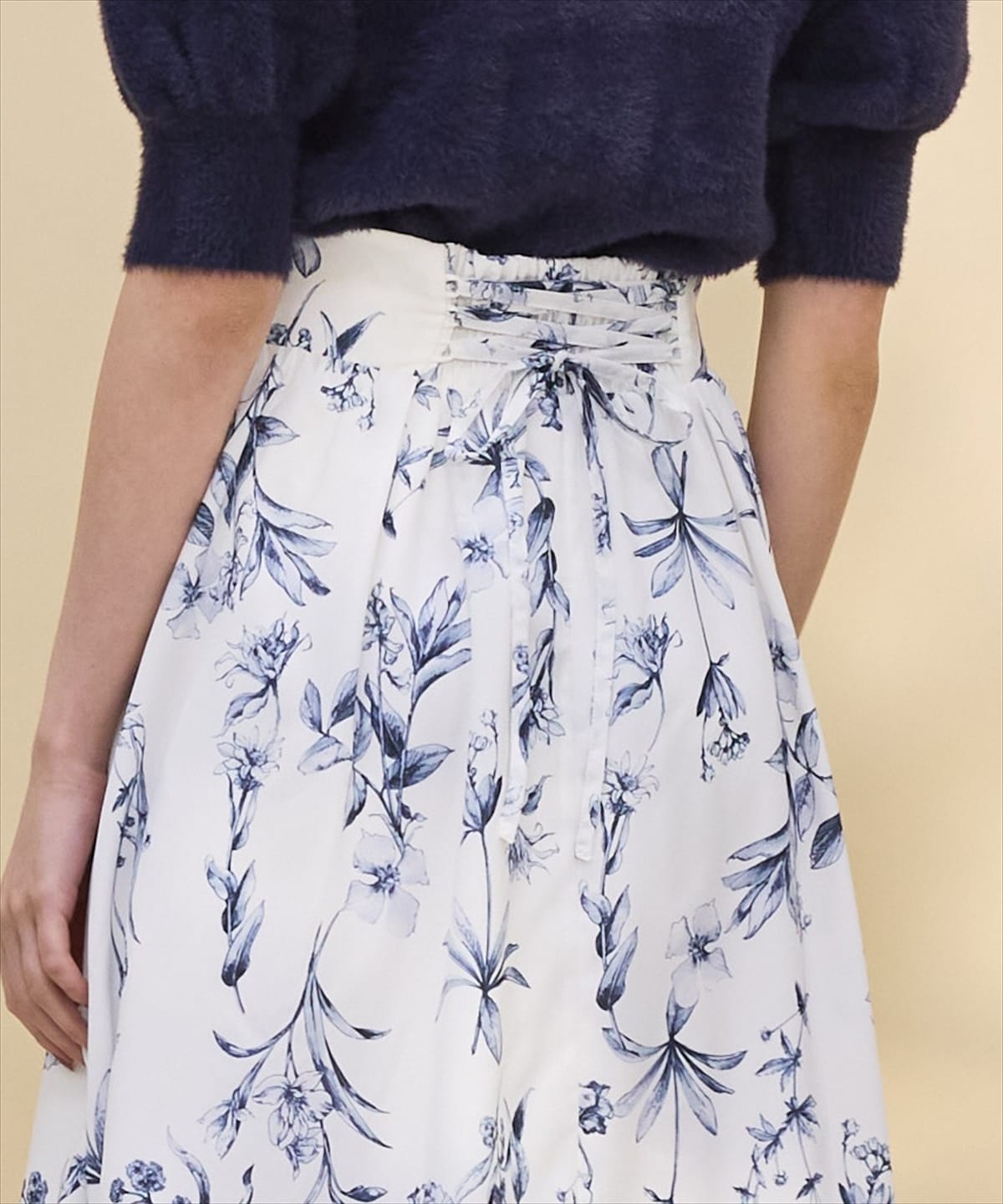 フローラルプリントタックフレアスカート