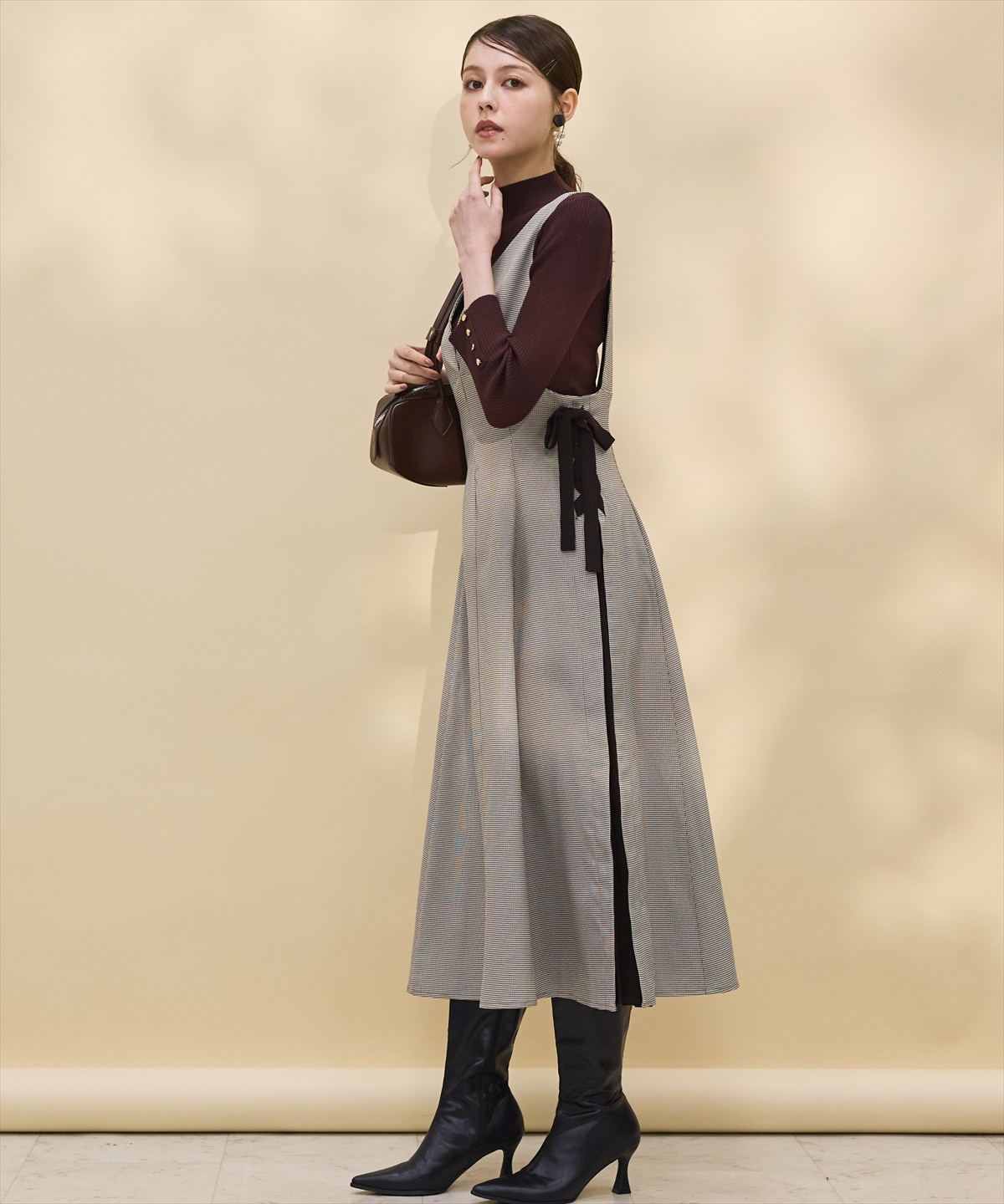 サイドプリーツレースアップジャンパースカート