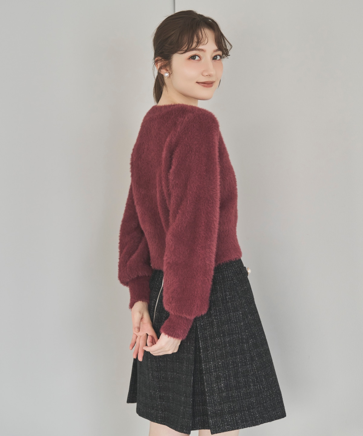 【11/21(Fri)発売】ビジューボタンフェザーニットカーディガン