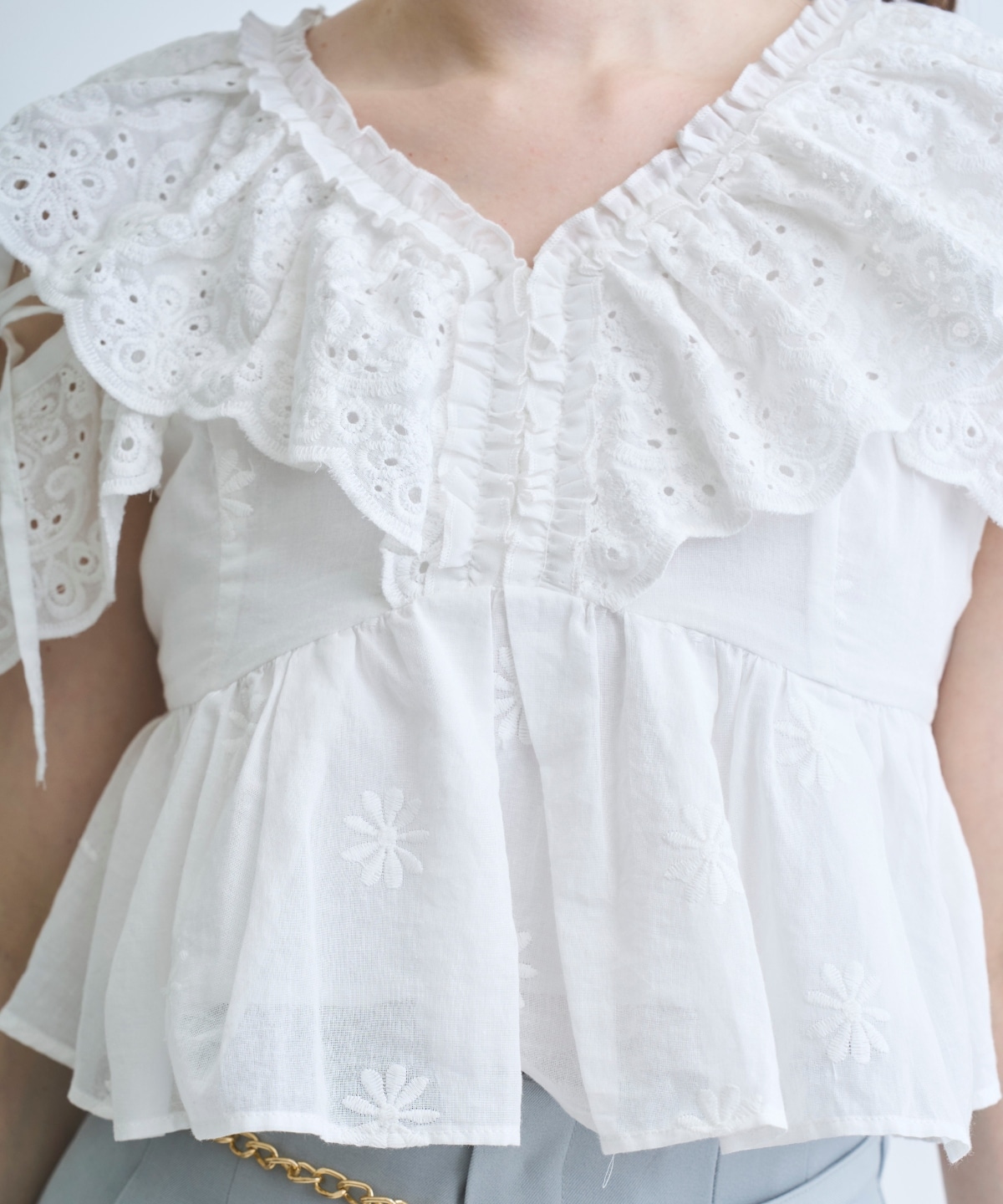 【4/10(Fri)予約開始】レースペプラムブラウス