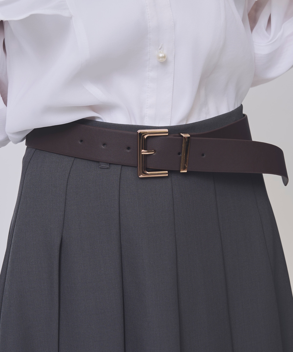【2/20(Fri)発売】ベルト付きプリーツミディ丈スカート