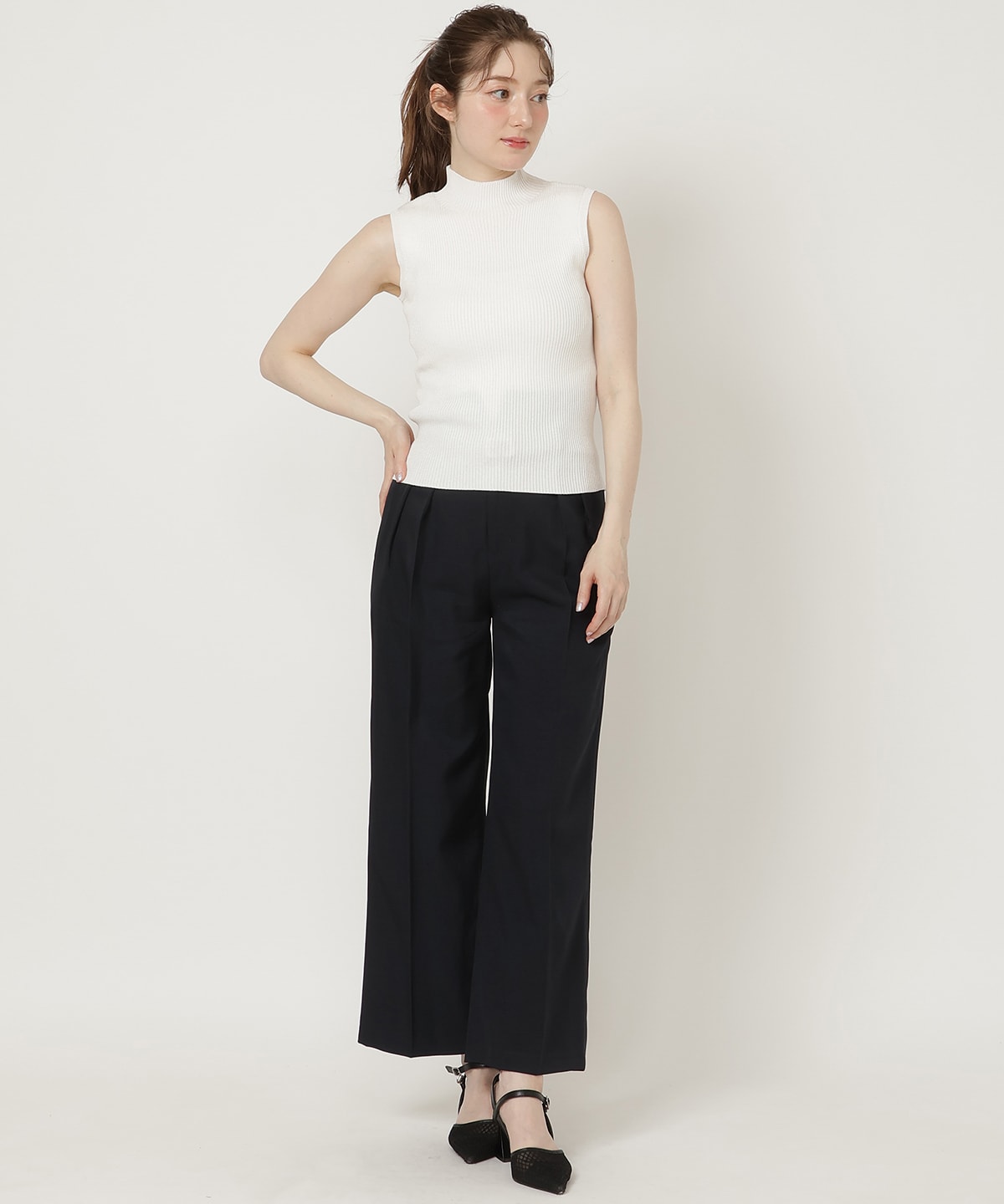 【5/8(Fri)発売】ノースリハイネックラメニット