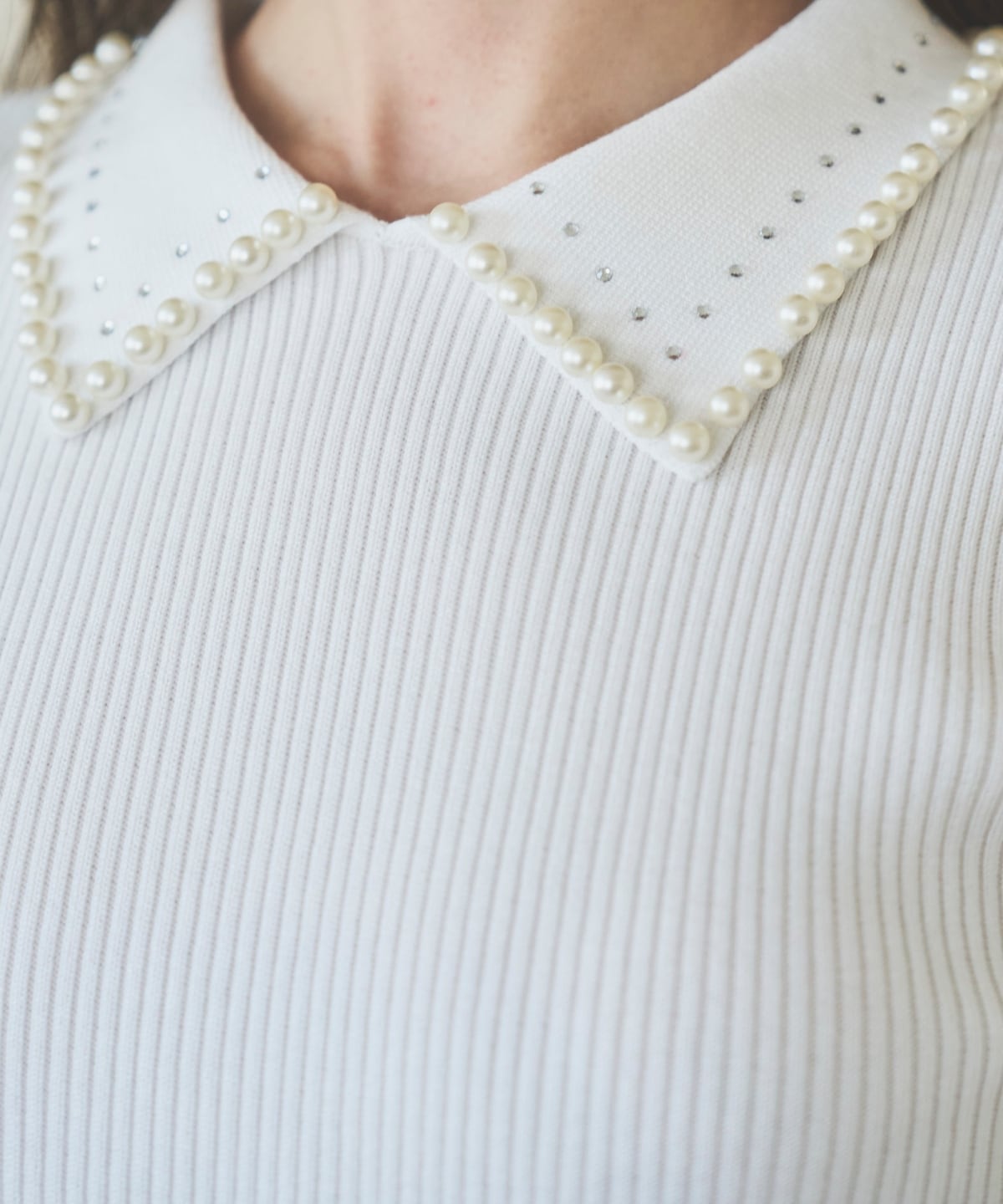 【3/19(Thu)発売】ビジューパールトリミングリブニット