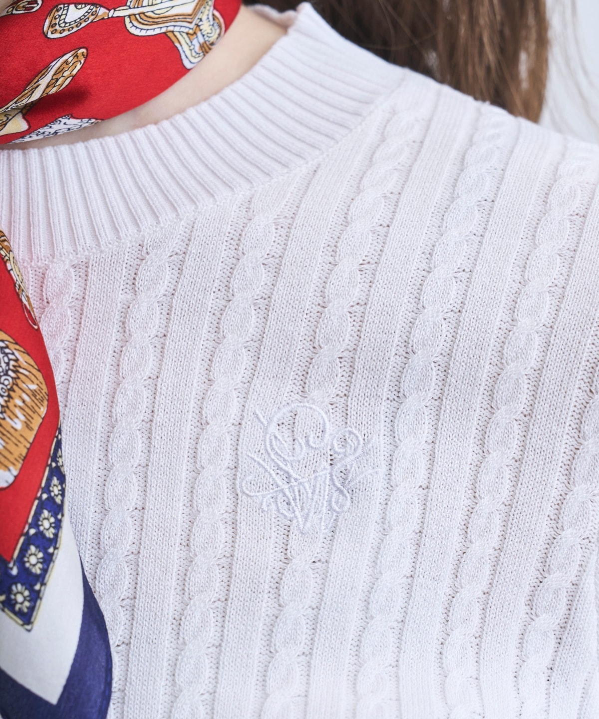 【4/10(Fri)発売】刺しゅう入りケーブニットプルオーバー