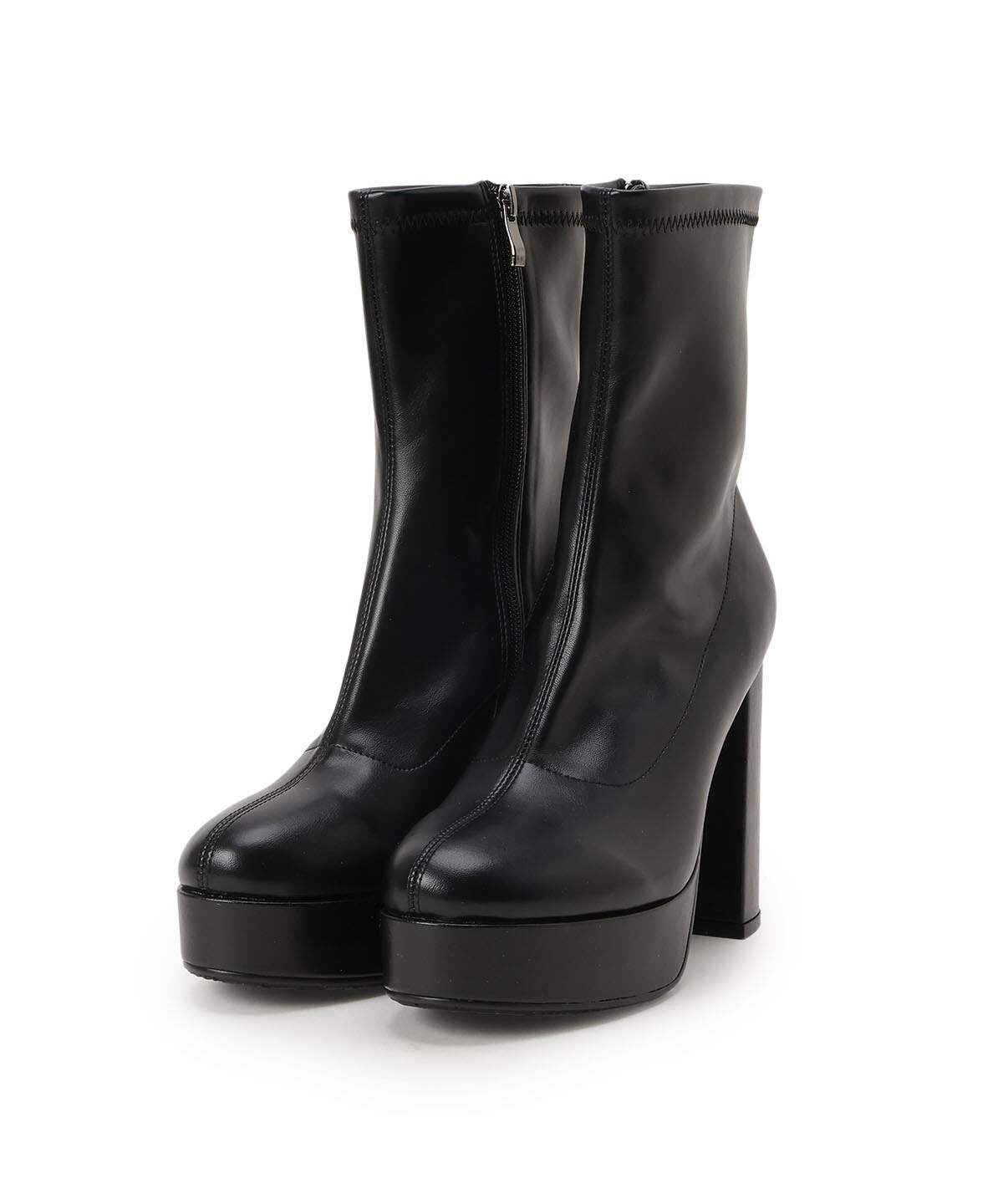 タイツショートブーツ