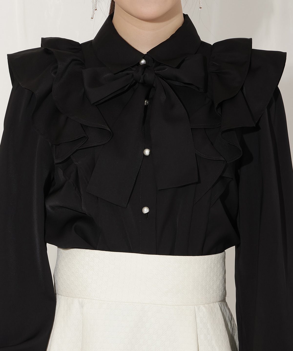 ダブルフリルリボンタイブラウス