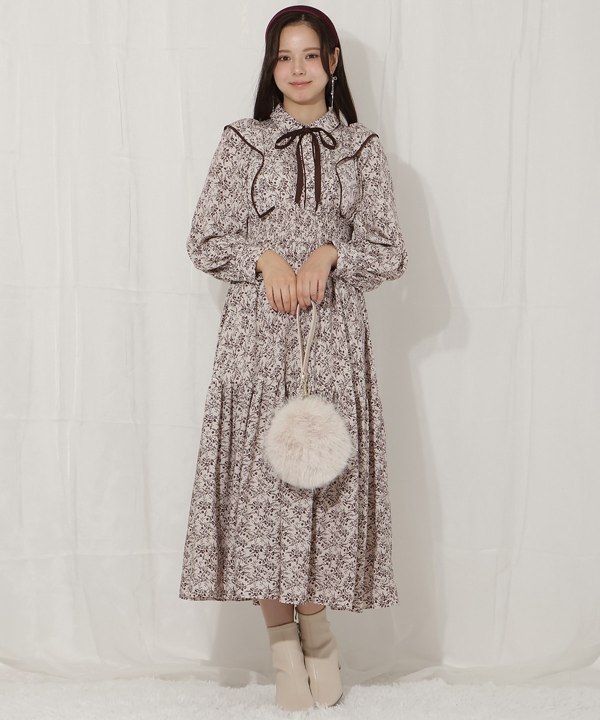 ティアード切り替えパイピングフリルワンピース