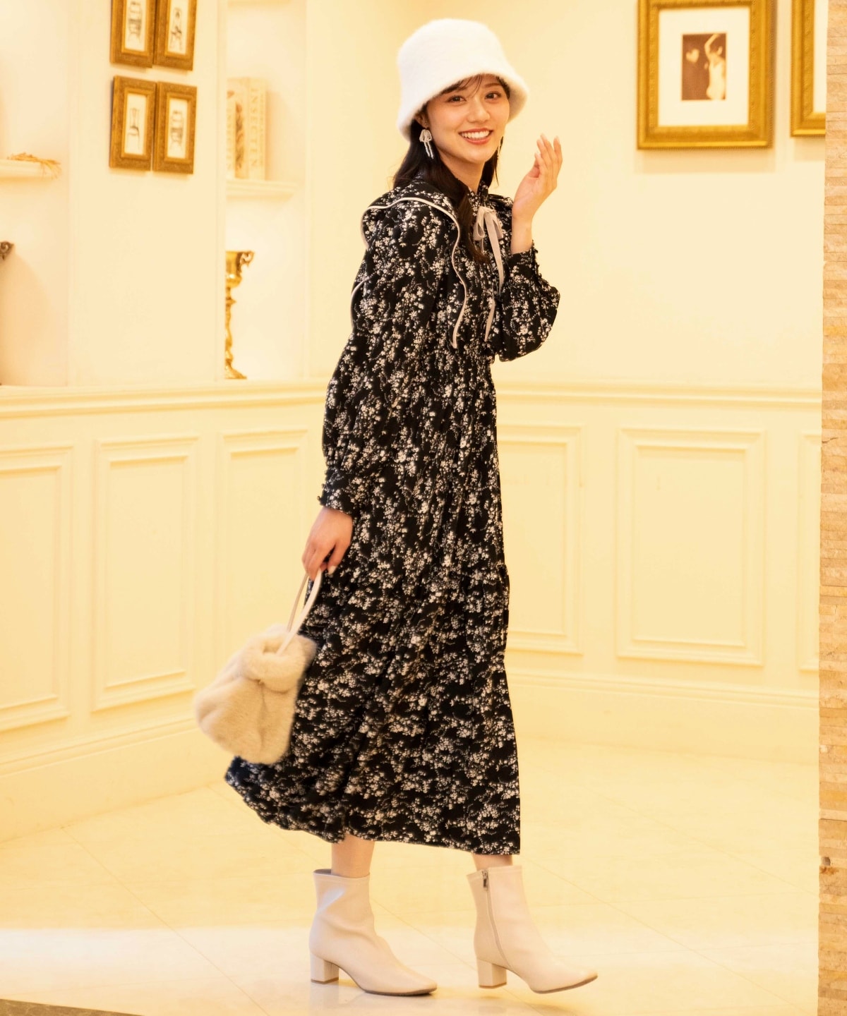 ティアード切り替えパイピングフリルワンピース