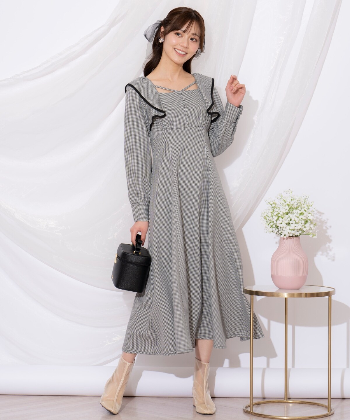 配色パイピングフリルワンピース