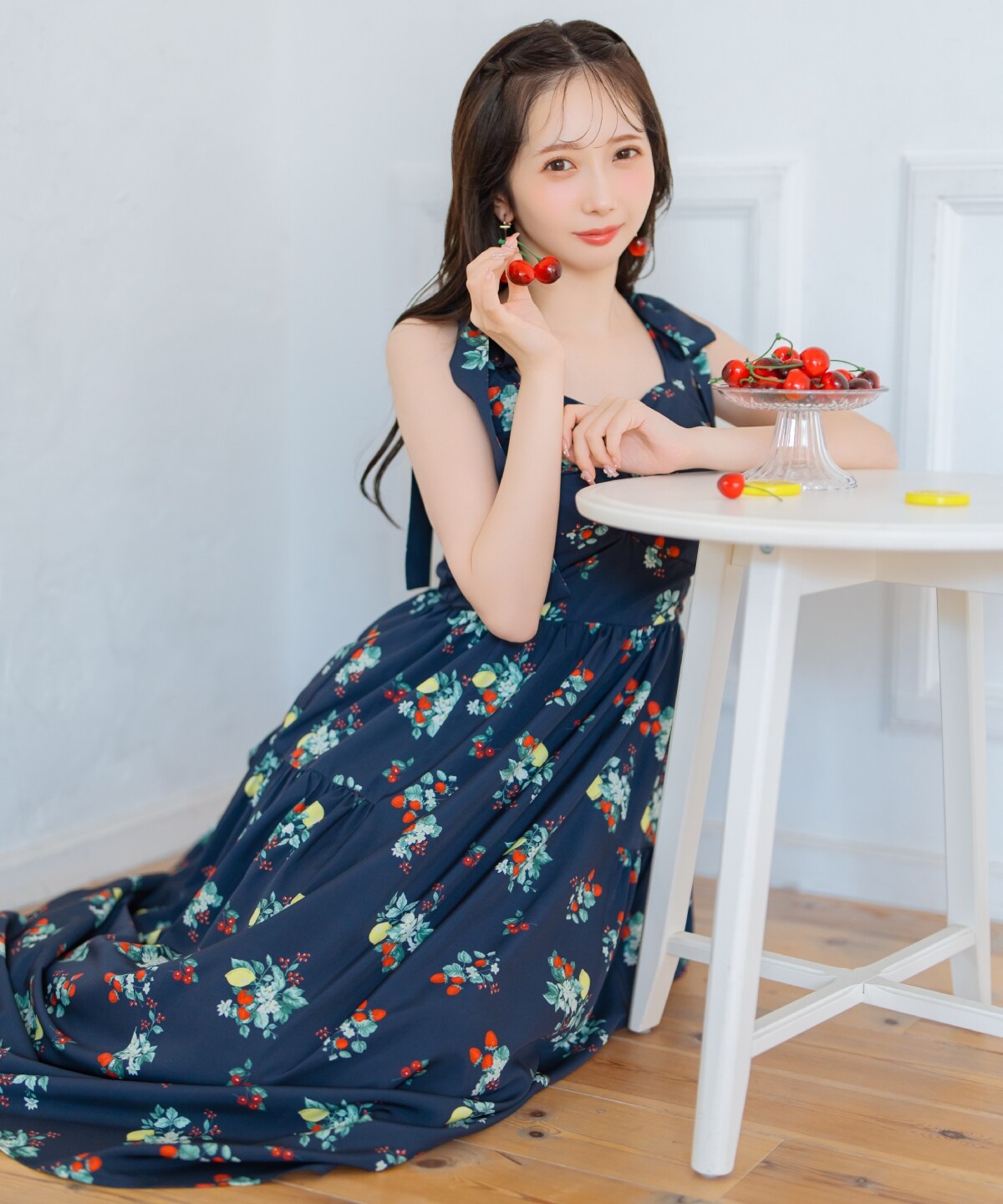 リボンショルダーフルーツプリントワンピース