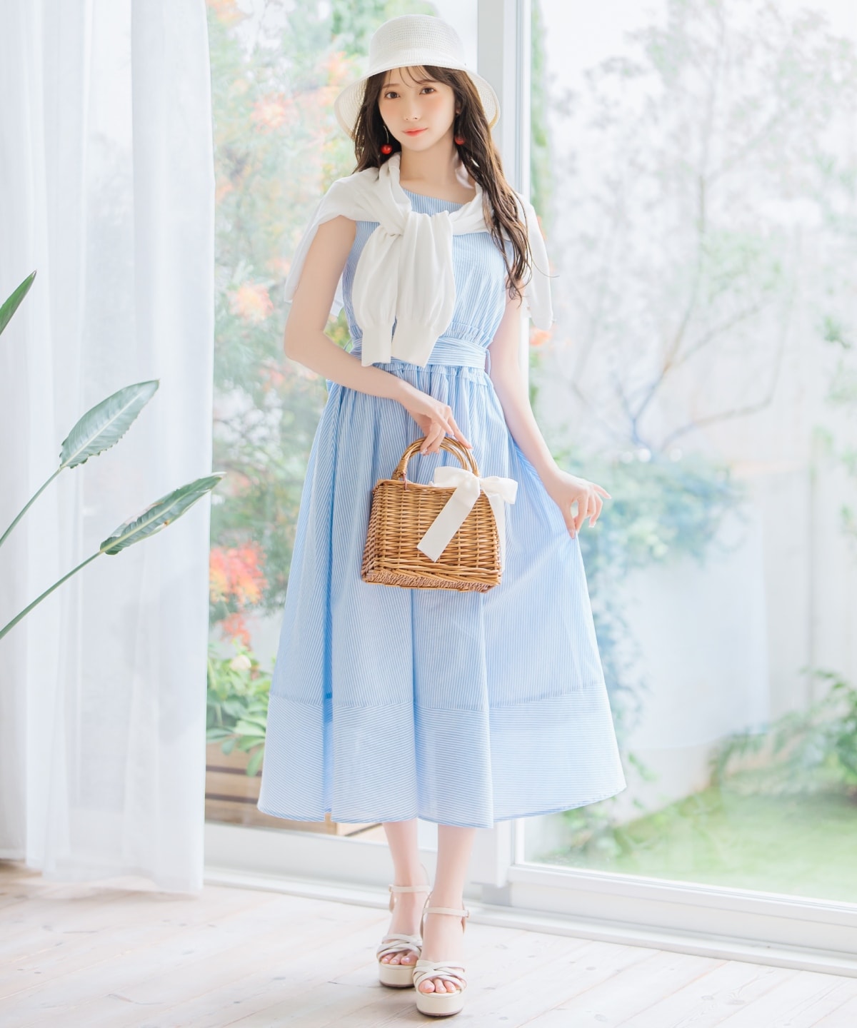ウエストシャーリングストライプワンピース