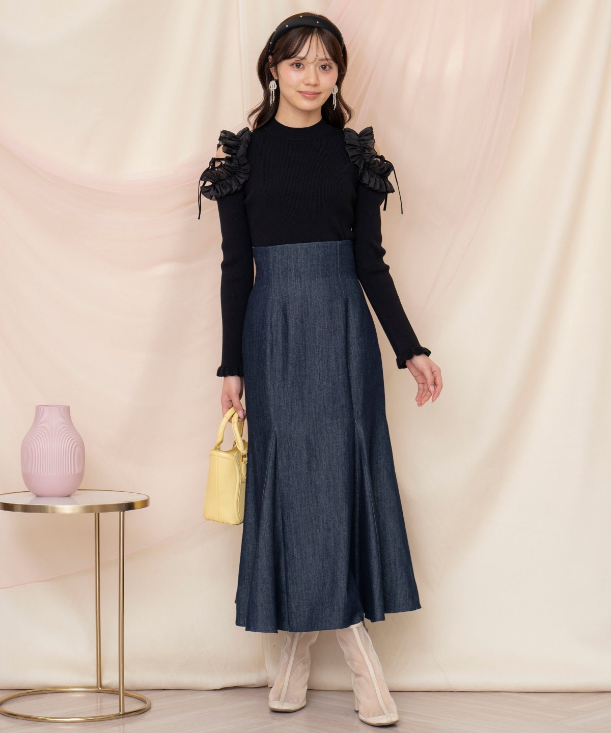 フリルショルダーリブニット