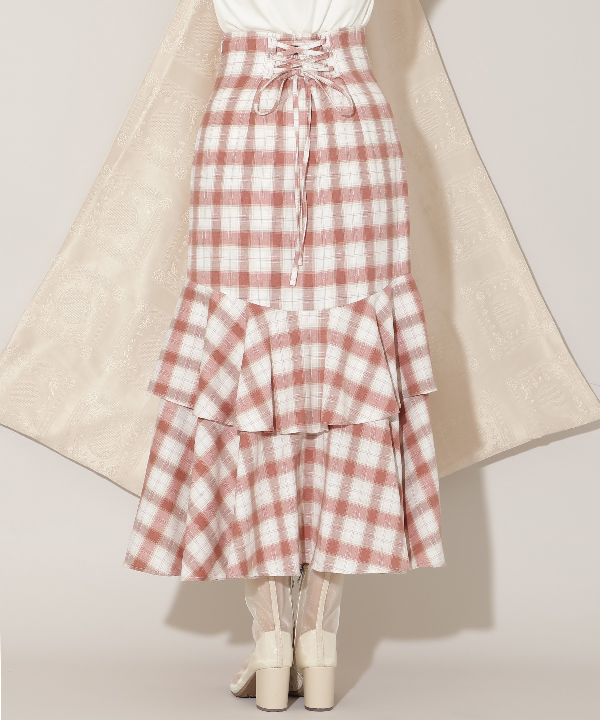 ラッフルティアードヘムスカート