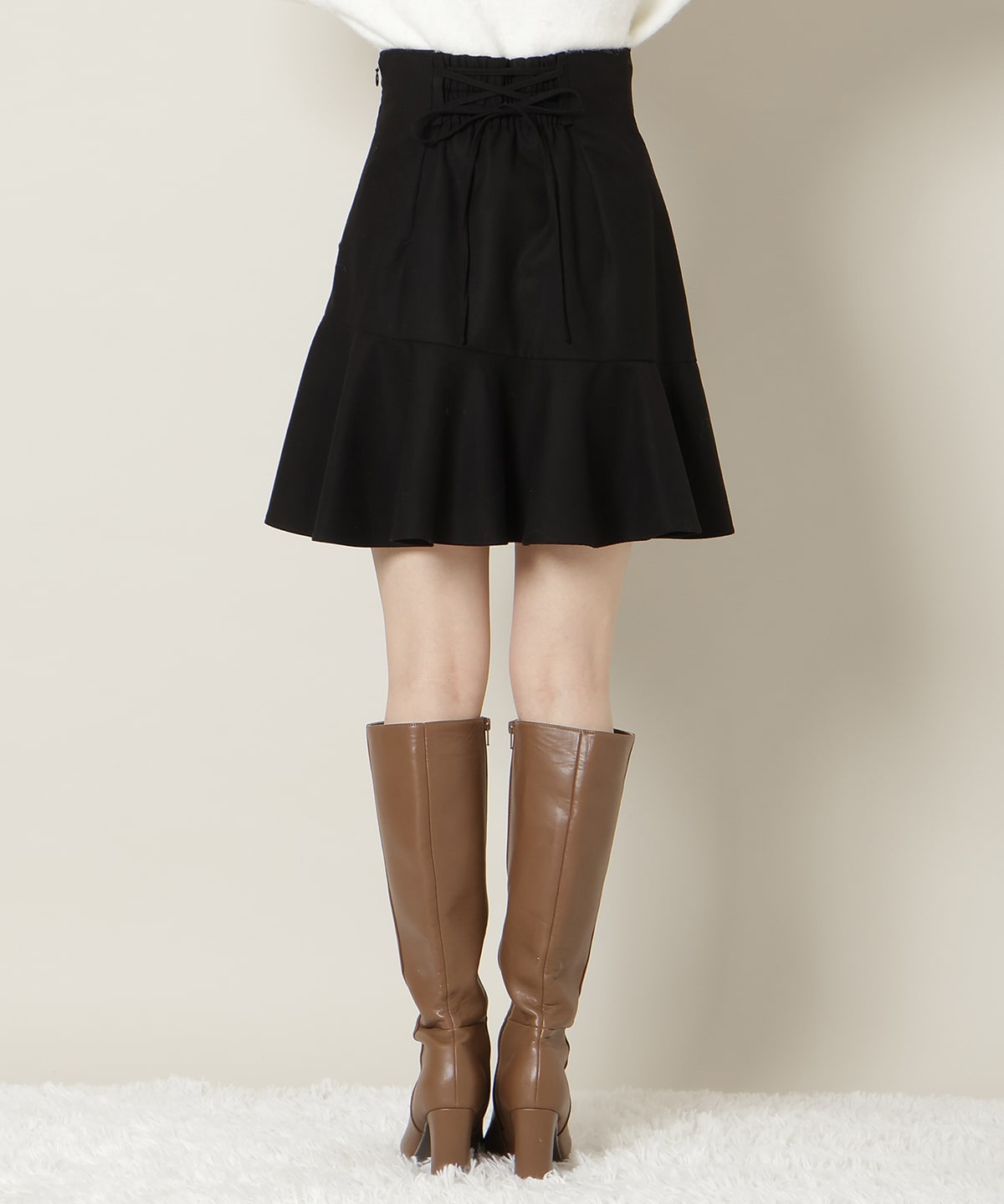 アシメラッフルフリルミニスカート