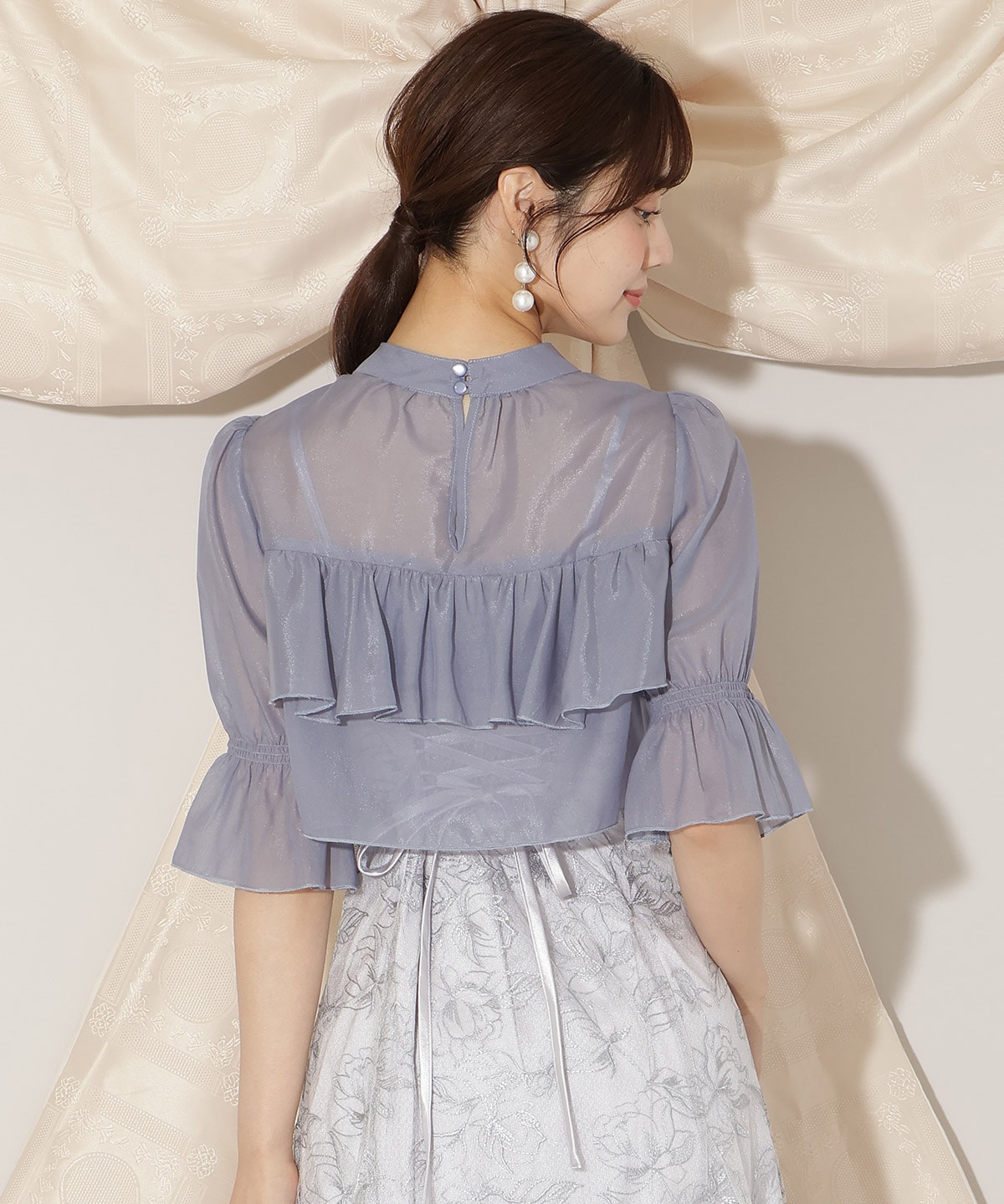 フリル切り替えシフォンブラウス