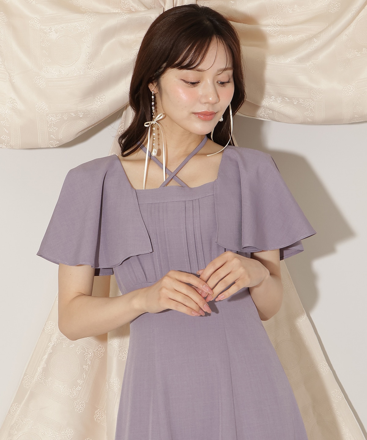 フレアースリーブティアードワンピース