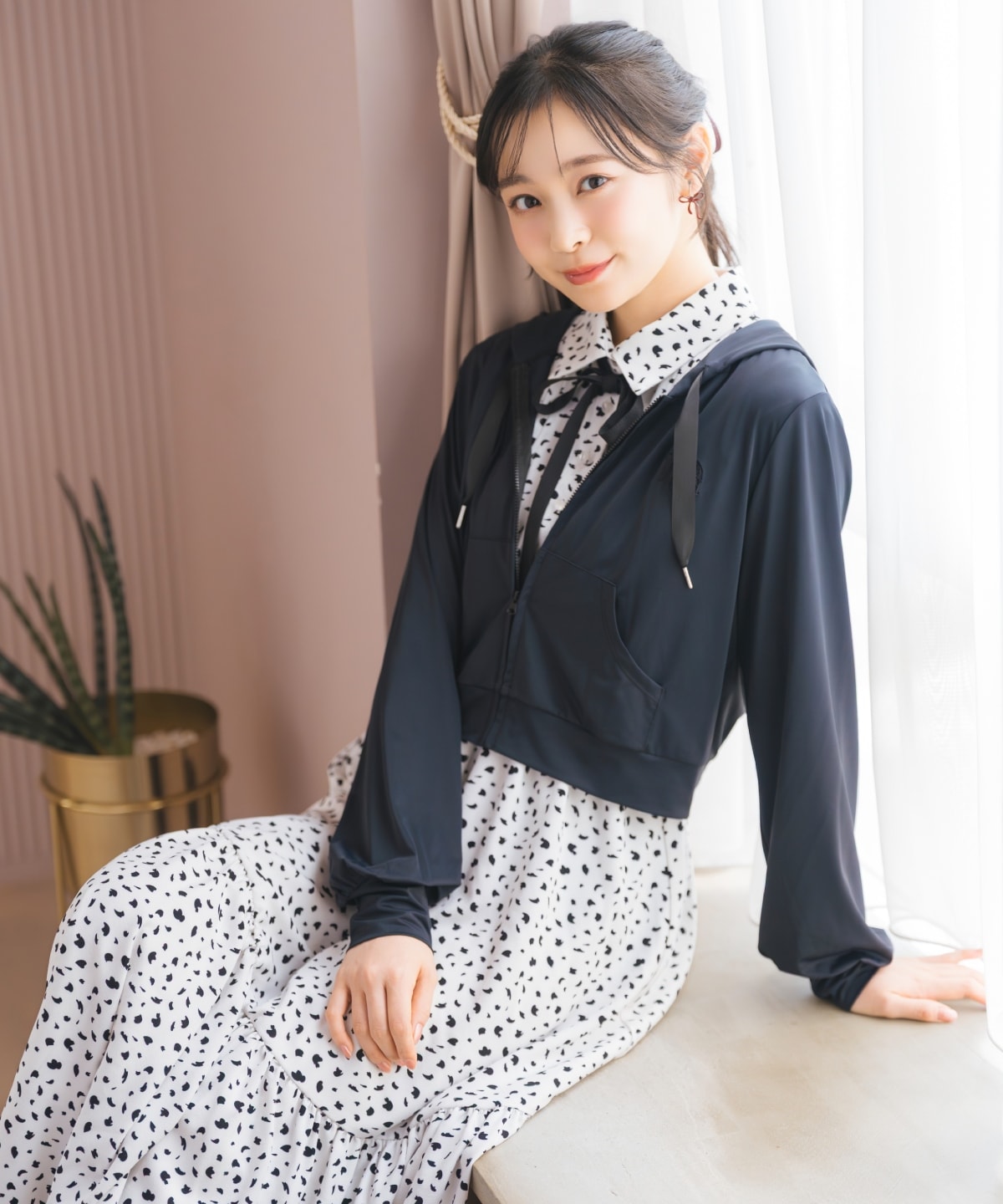 パイピングフリルダルメシアンティアードワンピース(F ホワイト