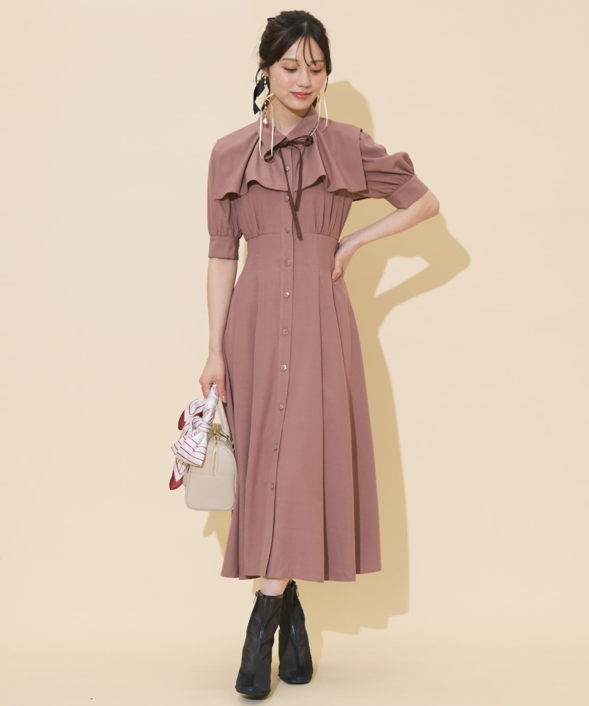 スクエアラッフルシャツワンピース