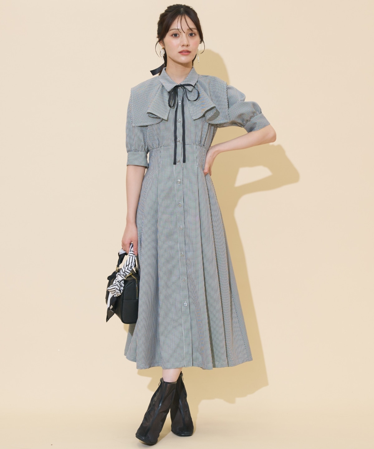 スクエアラッフルシャツワンピース