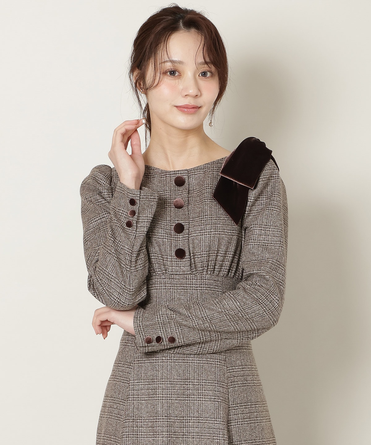 アシメリボンボートネックフレアワンピース