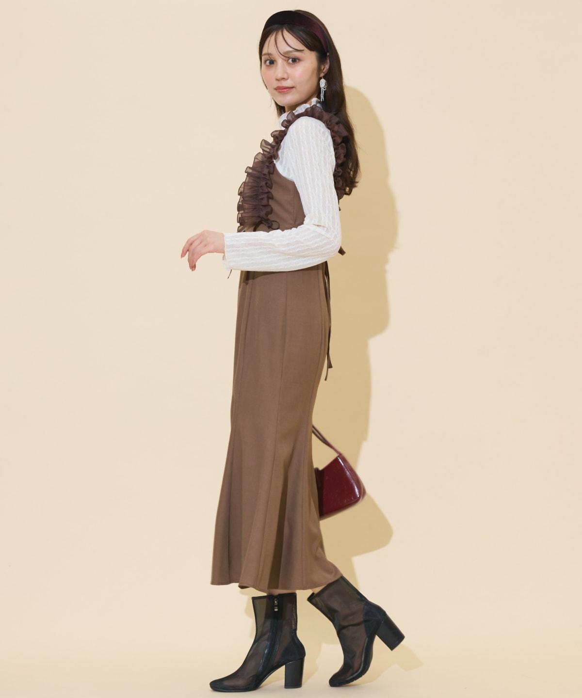 フリルショルダーマーメイドワンピース