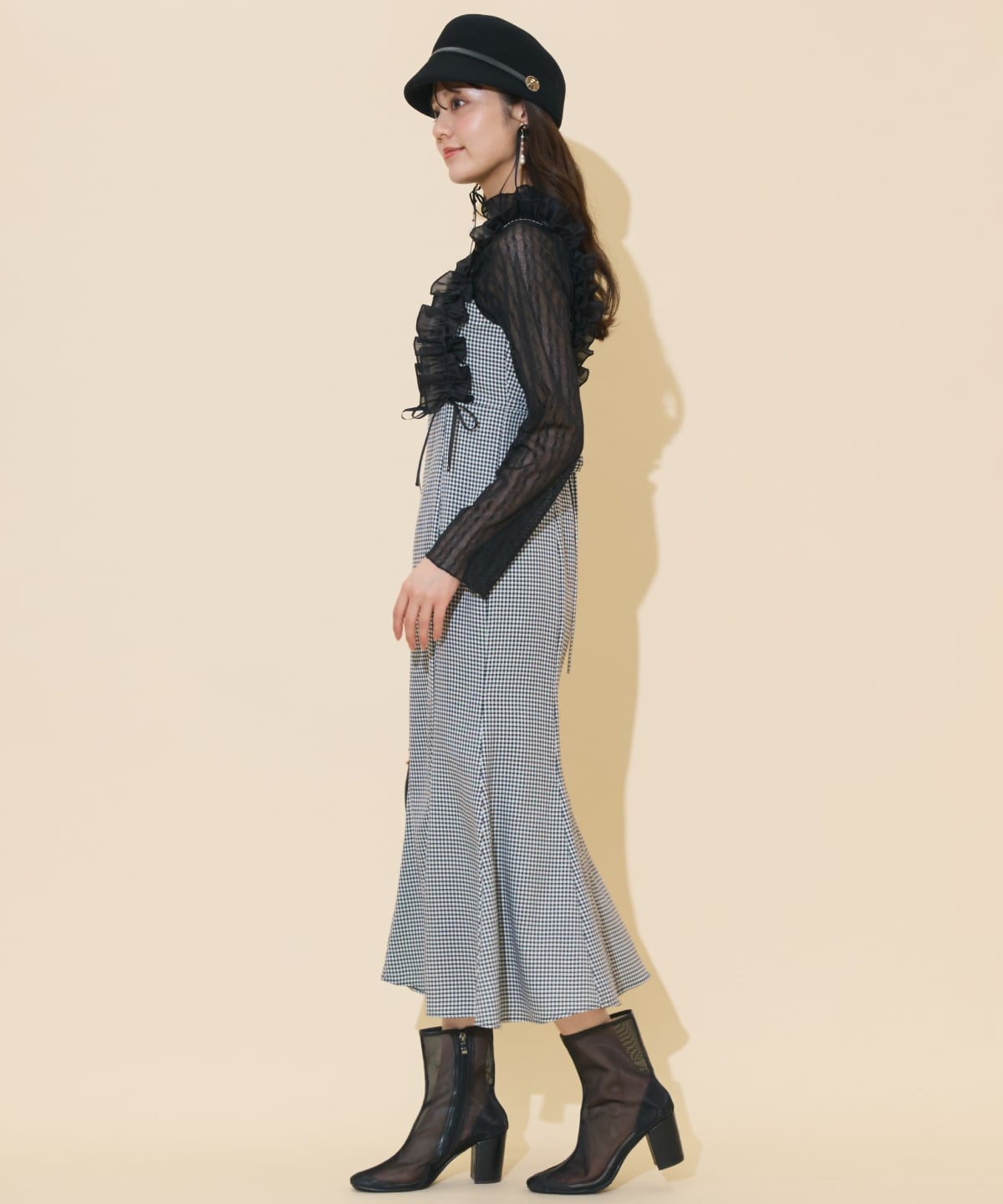 フリルショルダーマーメイドワンピース