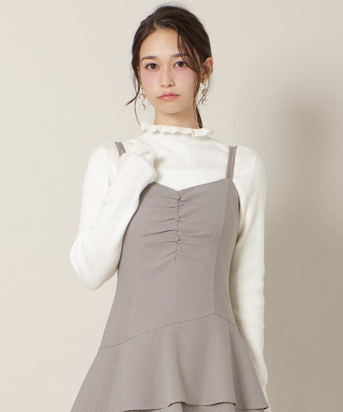 ダブルストラップアシンメトリーワンピース