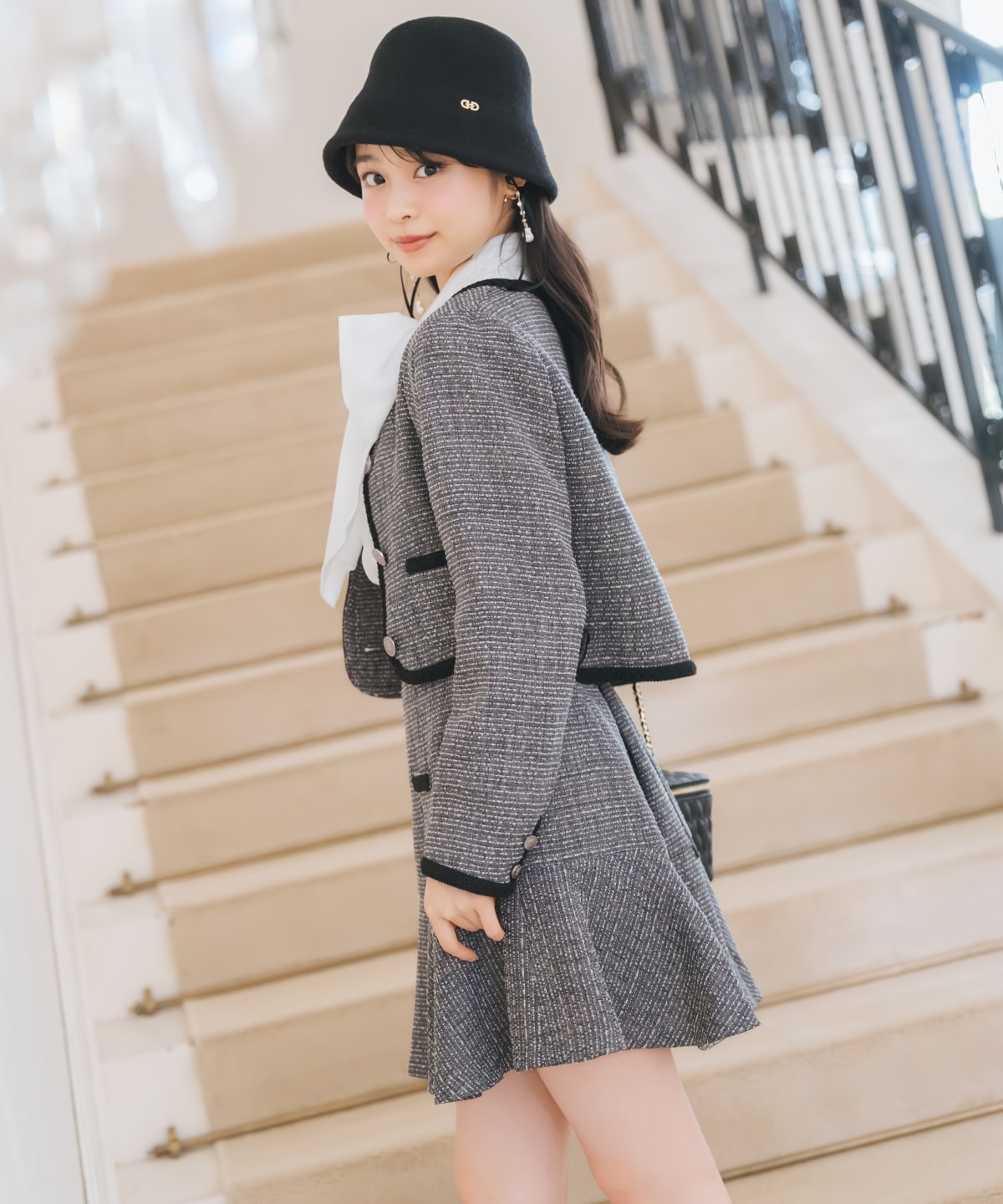 ブレードデザインノーカラーツイードジャケット