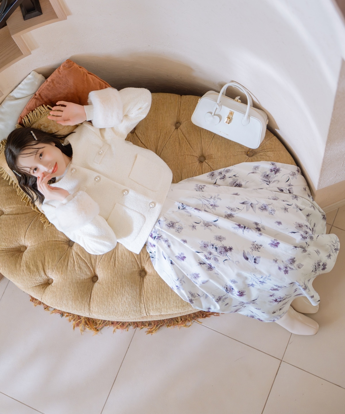 先行予約受付中】ノーカラーブークレショートコート(F ホワイト