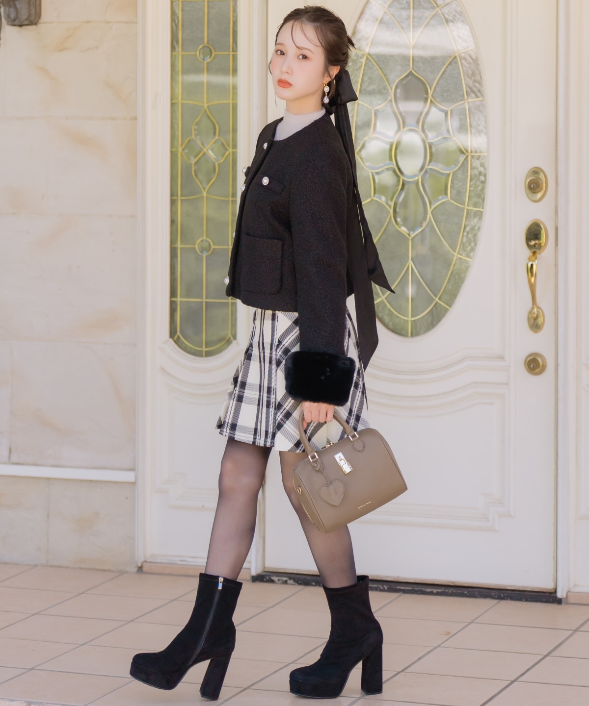 【再入荷予約受付中】ノーカラーブークレショートコート