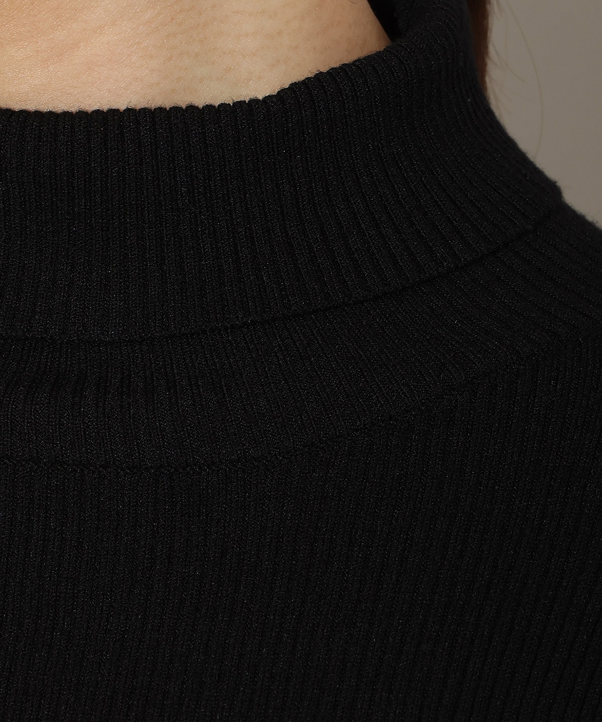 袖口リボンリブタートルニット