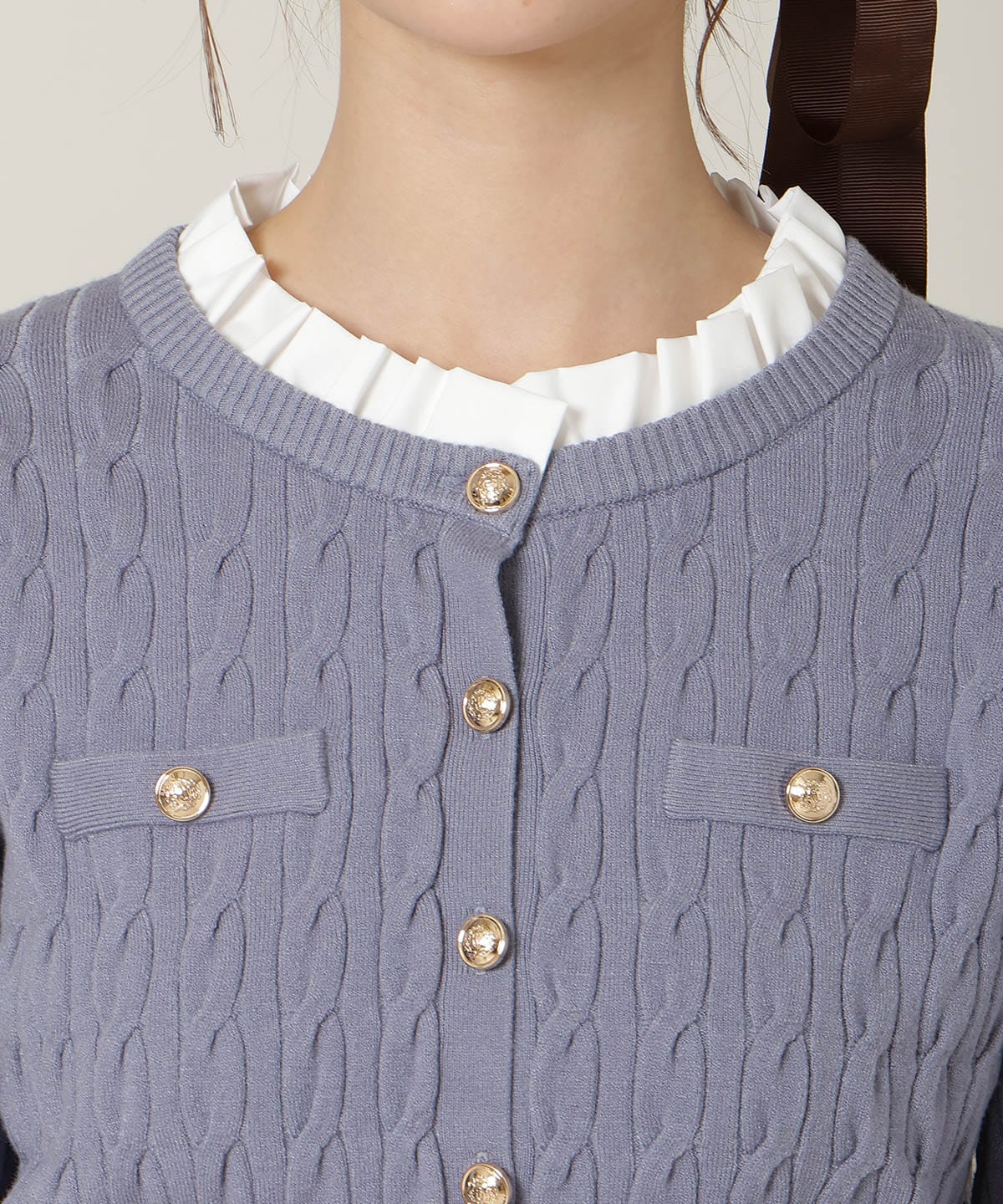 フリルレイヤードケーブルニット