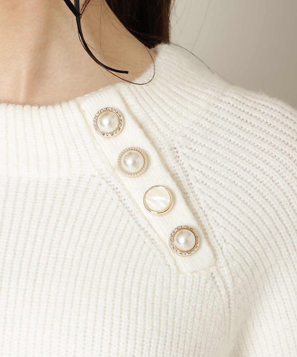 【KNIT PLEATS SET series】アソートボタンデザインニット