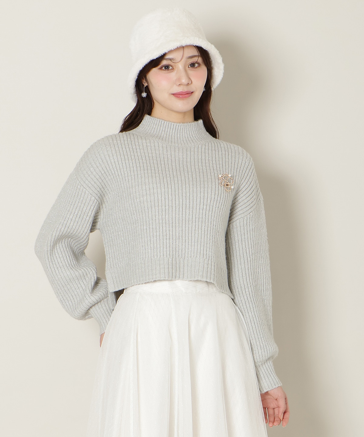 【12/5(fri)10時発売】ブローチ付きクロップドラメニット