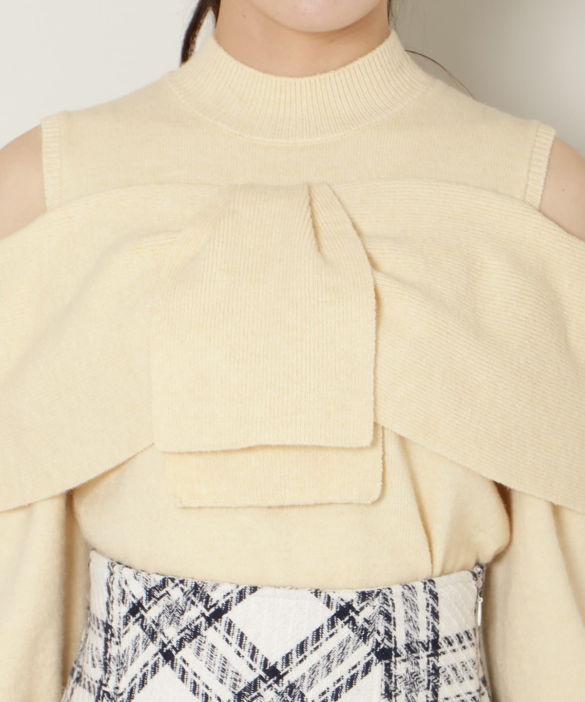 【1/1(thu)10時発売 New Year's Item】ツイストリボンオフショルニット