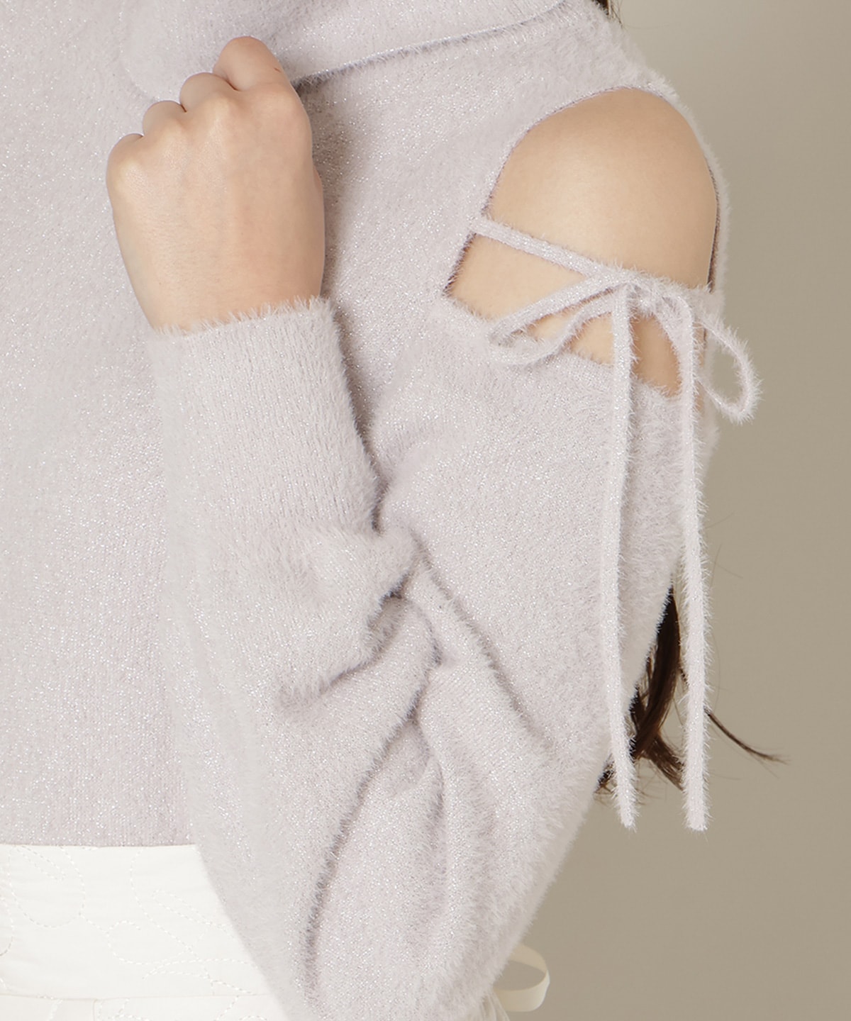 【1/1(thu)10時発売 New Year's Item】オープンショルダーラメフェザーニット