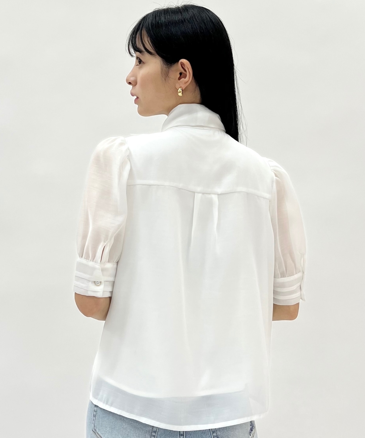 ピンタックカフスリボンタイブラウス