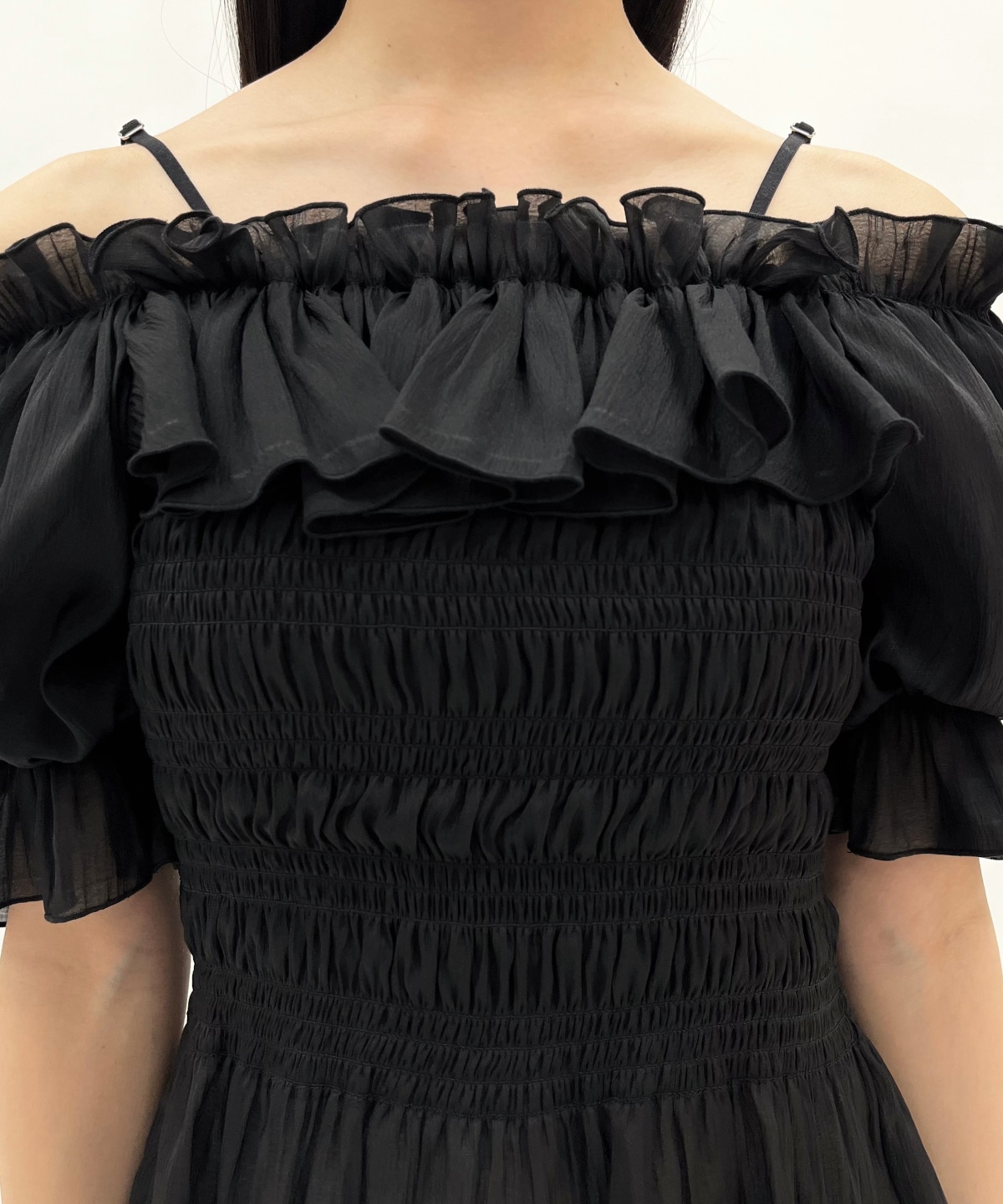 シャーリングペプラムブラウス